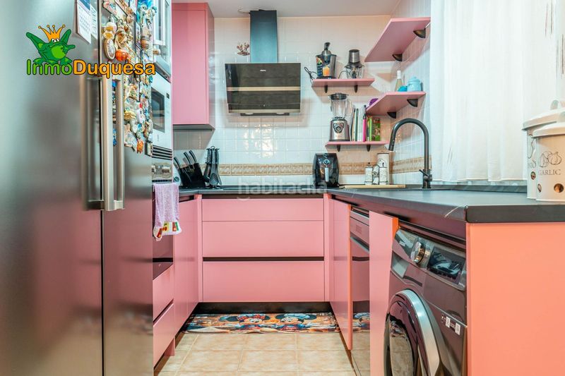 Foto 91076ceb-bff6-48ff-9be6-8ee9e28473b0. Casa adossada amb aparcament a Gójar