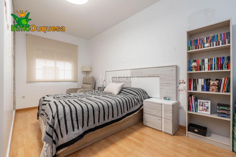 Foto a119f7f5-b95e-4404-b547-8d5b9a7b6c2e. Casa adossada amb aparcament a Gójar