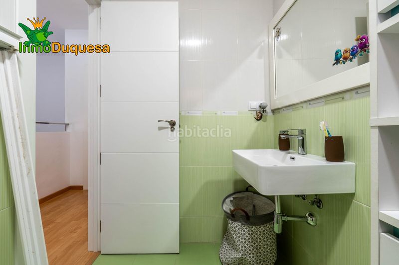 Foto b75af2b9-4491-482a-bb29-ceb2c48f3454. Casa adossada amb aparcament a Gójar