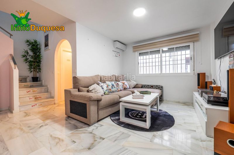 Foto bd59c9a3-f5a9-429a-a471-fb17981f878c. Casa adossada amb aparcament a Gójar