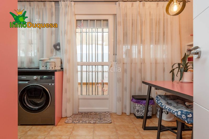 Foto c5f3529e-c03d-44a5-a286-a63bc46eb5d5. Casa adossada amb aparcament a Gójar