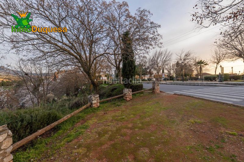 Foto f78201cb-a92f-4e1e-81ca-d2a3487d0d96. Casa adossada amb aparcament a Gójar