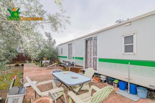 Masia a Ogíjares. Finca rústica entre ogijares y la zubia incluye mobile home.
