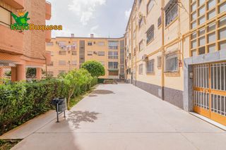 Flat in Cartuja. Piso de 3 dormitorios junto al alcampo.