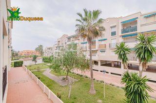 Flat in Salobreña Costa. Piso de 3 dorm. con piscina comunitaria.
