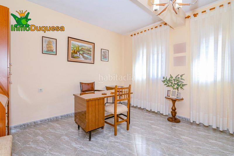 Foto ec7744a5-17ac-4c29-bfdf-f1e5fdbea1d5. Casa adossada amb aparcament a Atarfe
