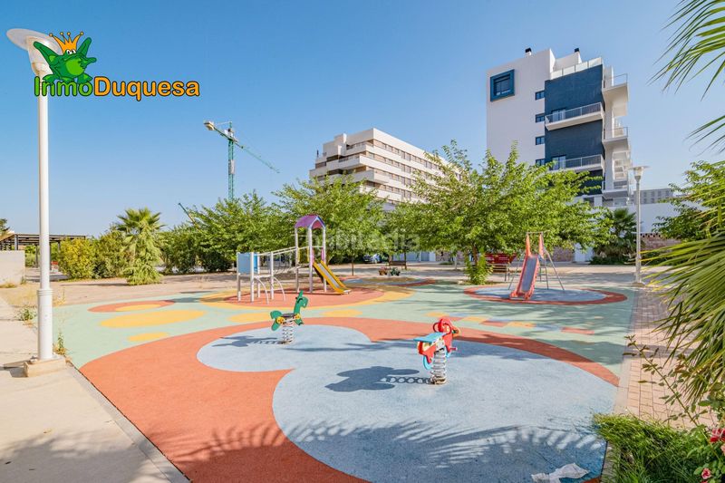 Foto 4a114047-c18c-4703-8b9d-9ef9f30d9ba2. Pis amb aparcament piscina a Rosaleda - Juventud Granada