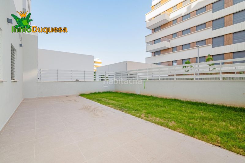 Foto 7f93da63-3c21-4803-a441-61f439fd7d88. Pis amb aparcament piscina a Rosaleda - Juventud Granada