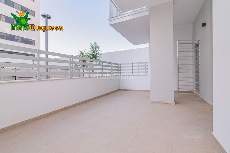 Foto cad68391-55c7-4a9d-9daa-b704368933f4. Pis amb aparcament piscina a Rosaleda - Juventud Granada