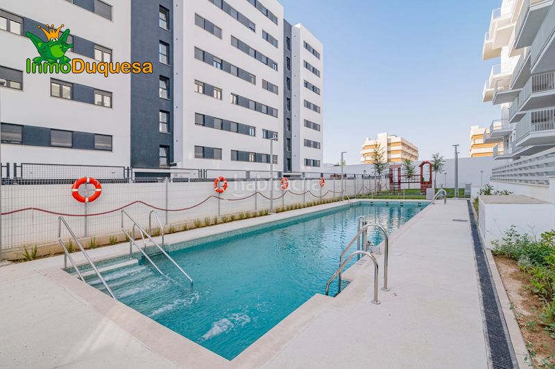 Foto d6ec69c8-3478-4e7e-a649-4d7045b826c8. Pis amb aparcament piscina a Rosaleda - Juventud Granada