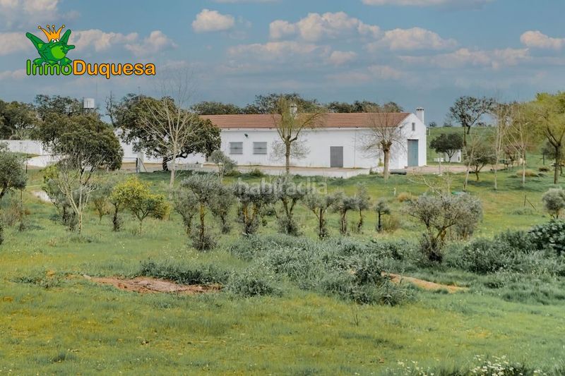Foto 810d8309-6d61-4081-b471-bb72f6fee81f. Masia amb aparcament a Paymogo