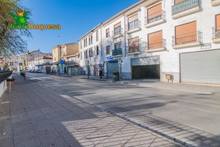 Local Comercial a Ogíjares. Local comercial de origen en el centro de ogijares. con posibili
