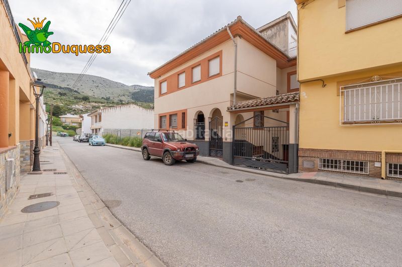Foto d3ff8aff-e718-4224-8a21-be641140a936. Xalet amb aparcament a Alfacar