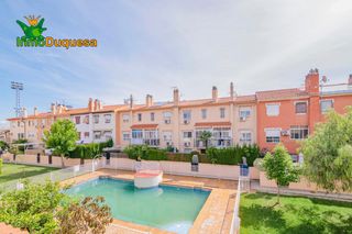 Casa adossada a Ogíjares