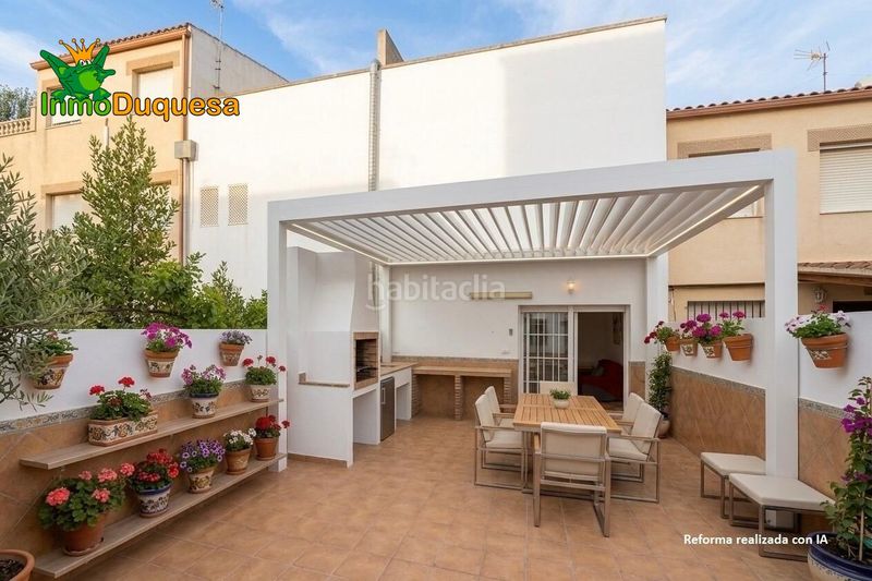 Foto a390b27f-2cda-4f8e-8345-2deef4f1e3eb. Casa adossada amb calefacció aparcament a Maracena