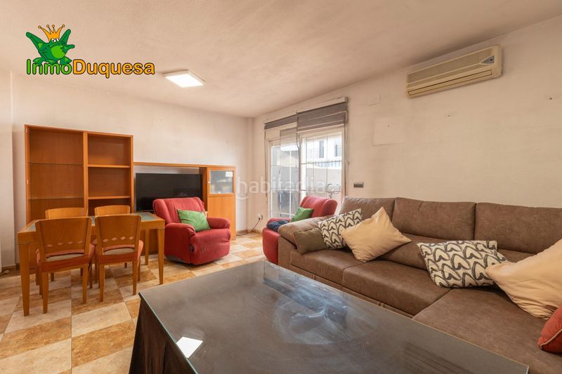 Foto eaf474bb-931e-4fa4-b323-76bcd17a5872. Casa adossada amb calefacció aparcament a Maracena