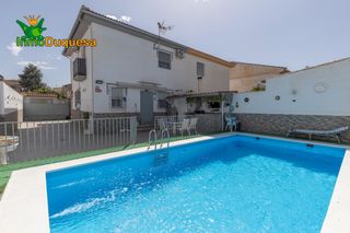 Chalet in Láchar. Casa de 2 plantas en lachar.con piscina privada.