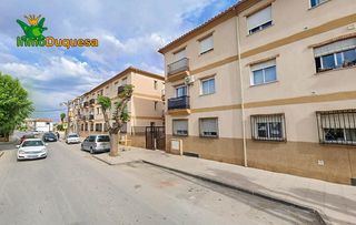 Flat  Calle de la alhambra 1. Piso de 2 dorm. en cijuela con patio de 33 m2  pk  tr.