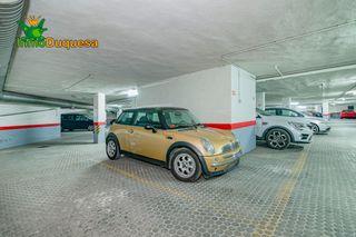 Aparcament cotxe a Centro - Sagrario