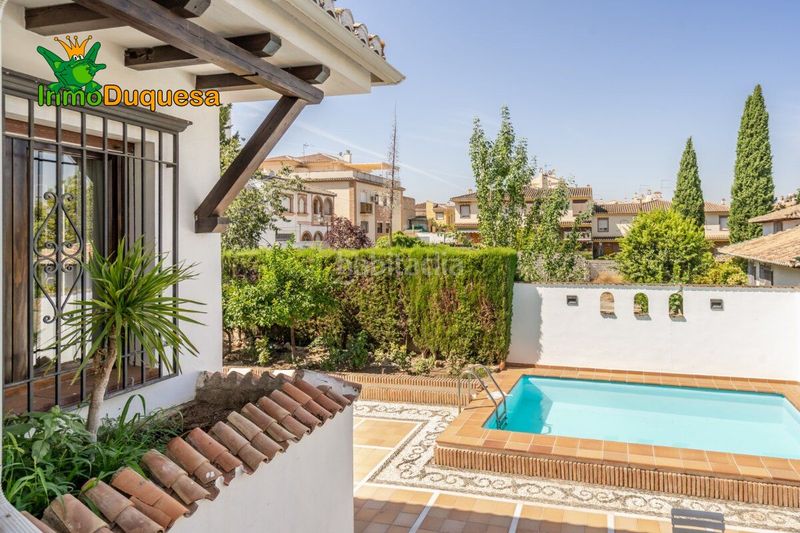 Foto 424015f1-9a86-449f-b557-cee1c4053468. Chalet mit heizung parking pool in La Zubia Ciudad Zubia (La)