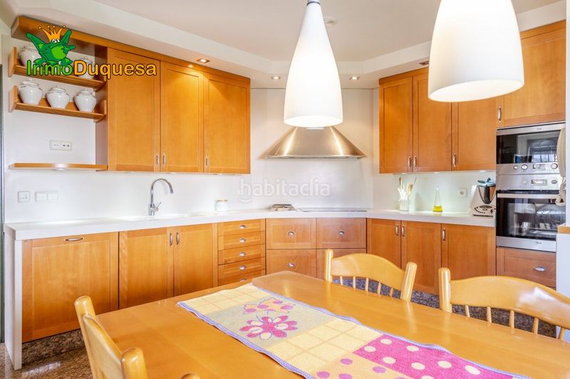 Foto 4afad415-3055-40e1-afee-c4b1f338d084. Chalet mit heizung parking pool in La Zubia Ciudad Zubia (La)