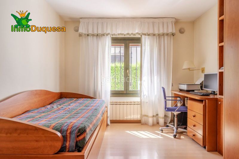 Foto b21a4b0e-7ba7-466d-8b31-7356078e86e9. Chalet mit heizung parking pool in La Zubia Ciudad Zubia (La)