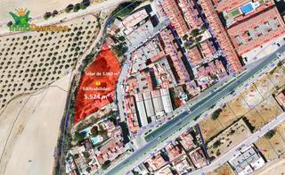 Wohngrundstück in Calle la piconera sn. Haznos tu oferta de precio!! solar urbano para edificar edificio