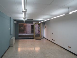 Alquiler Local Comercial en Centre. Local comercial con calefacción y aire acondicionado