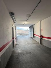 Aparcament cotxe en Calle ladera del toscal 11. Se venden 3 plazas de garaje- el toscal