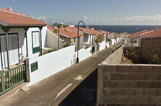 Maison jumelée  Calle de santa ana 3. Se vende vivienda adosada en abades