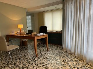 Pis en Carrer de la mare de d�u 65. Despacho de dise�o convertible en vivienda