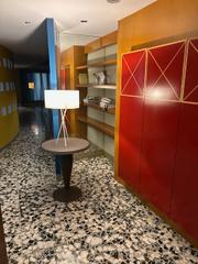 Pis en Carrer de la mare de du 65. Despacho de diseo convertible en vivienda