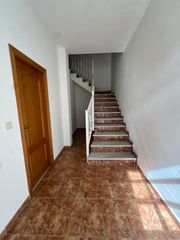 Location Maison jumelée à Carrer de braille 20. Adosado premium: máxima amplitud, gran sótano y buhardilla exclu