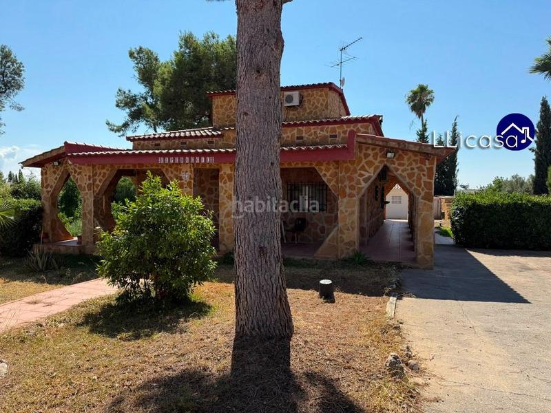 Foto 4182cf22-1b82-4e32-b490-99817a6d3a35. Chalet  independiente en venta en urbanización exclusiva ideal para tu familia en Llíria