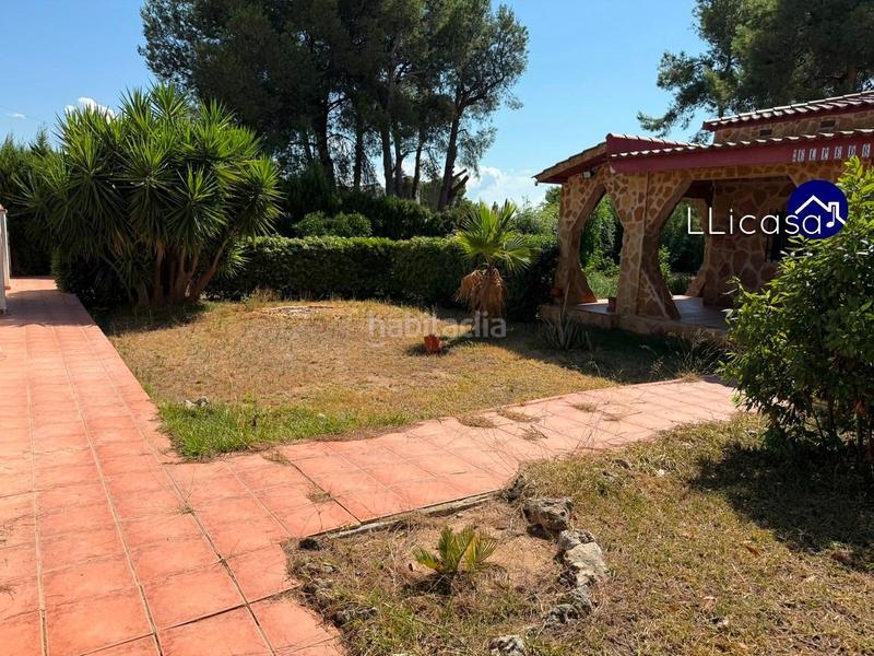 Foto 6d89f02f-730d-4e20-8546-6b2d5b309bdd. Chalet  independiente en venta en urbanización exclusiva ideal para tu familia en Llíria