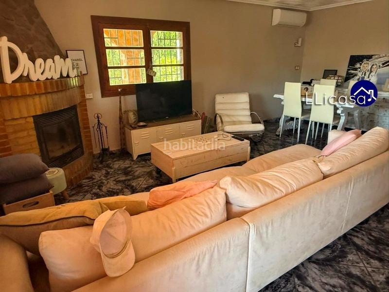 Foto 78cdf2c4-c25b-402d-813b-0ed38450a3d1. Chalet  independiente en venta en urbanización exclusiva ideal para tu familia en Llíria