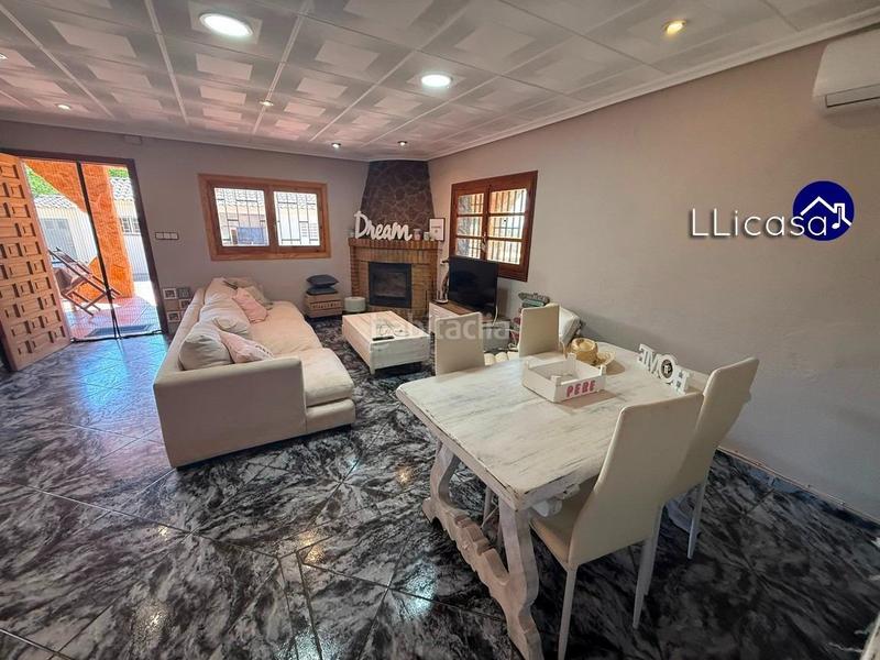 Foto 7c1705c5-f1b5-462c-9536-a08a75401364. Chalet  independiente en venta en urbanización exclusiva ideal para tu familia en Llíria