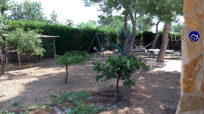 Foto a926fdde-9375-47e0-94c0-211ba8425fa8. Chalet  independiente en venta en urbanización exclusiva ideal para tu familia en Llíria