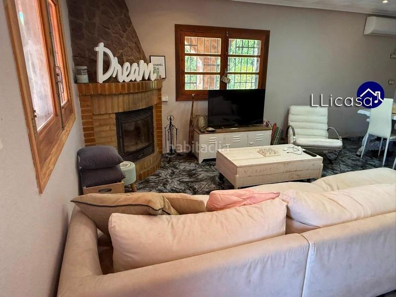 Foto bdd24968-d610-416c-8851-0401d881d109. Chalet  independiente en venta en urbanización exclusiva ideal para tu familia en Llíria