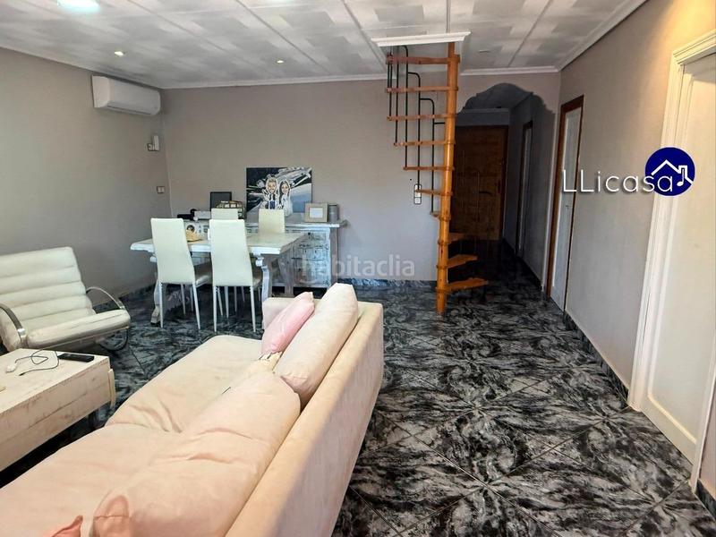 Foto ccdb81d5-662d-4fd8-be11-b603945b8b5c. Chalet  independiente en venta en urbanización exclusiva ideal para tu familia en Llíria