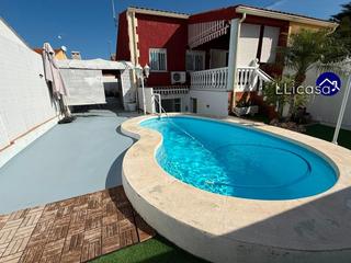 Maison jumelée  Santa cruz. Descubre tu nuevo hogar en la pobla de vallbona un paraíso en la