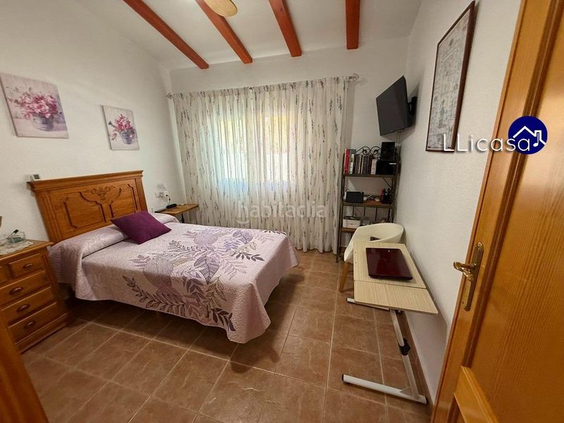 Foto a5d1dbc6-cb45-4153-bd88-d939b71b03c1. Casa aparellada amb aparcament piscina a La Conarda Pobla de Vallbona (la)