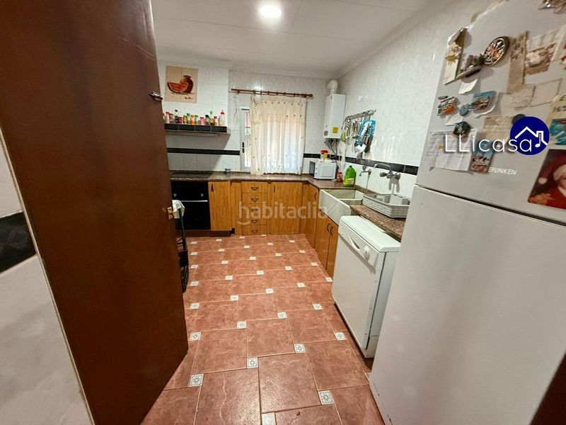 Foto b1822345-add1-46d1-b5f3-cb75767c3c54. Xalet amb aparcament piscina a Vilamarxant