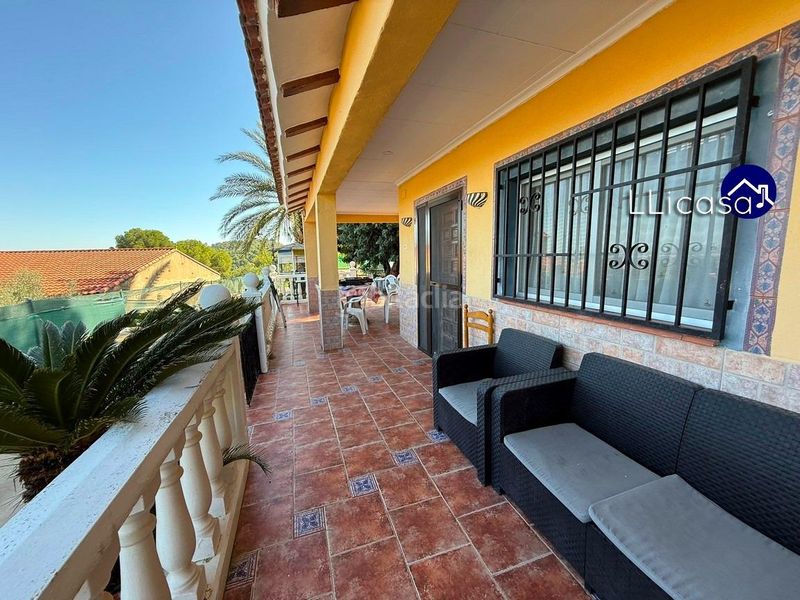 Foto ff3ae5ab-1fea-4141-a858-edbb9ca4a954. Xalet amb aparcament piscina a Vilamarxant