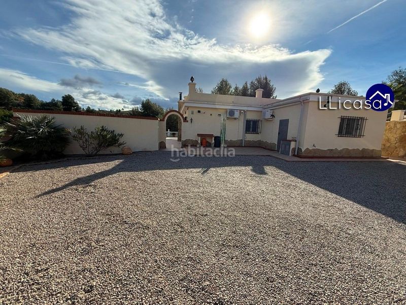 Foto 2a7b18c0-b9c8-4101-9307-11e1b162d0f5. Xalet amb aparcament piscina a Pedralba