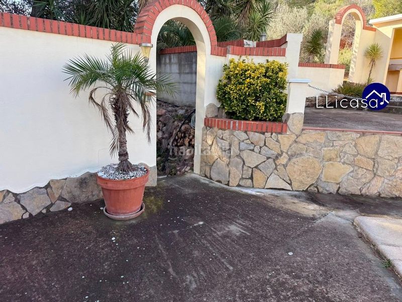 Foto 920b5a13-2875-4dbb-bdc9-8f9739492750. Xalet amb aparcament piscina a Pedralba