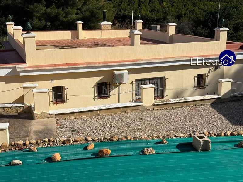 Foto c63bc312-d934-47cb-8c27-73b80f4e2b81. Xalet amb aparcament piscina a Pedralba