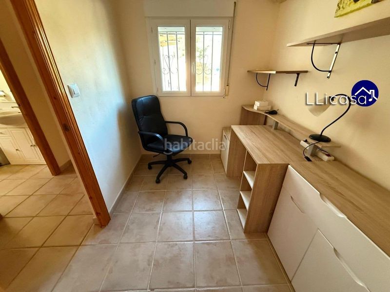 Foto c6cb64b8-6a7d-44f0-b1f3-0ccd695630bd. Xalet amb aparcament piscina a Pedralba