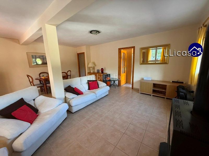 Foto c929cc7a-18e6-49d7-8382-7c958859ccd7. Xalet amb aparcament piscina a Pedralba