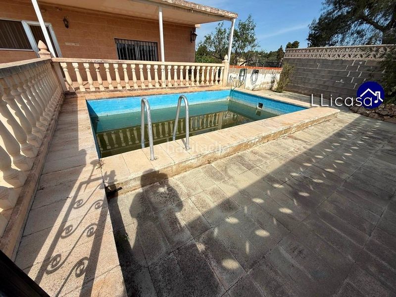 Foto 91902834-fd64-46b1-998e-5fb71dd646c7. Xalet amb aparcament piscina a Urbanizaciones Llíria